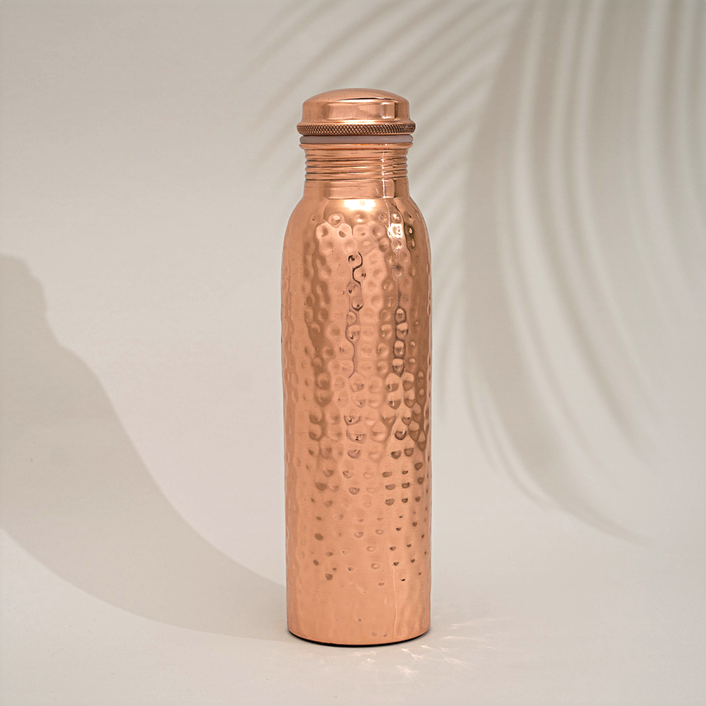 Ren Kobber Vandflaske Hamret - 1 liter - Gave Ide fra Ayurveda Specialist B.V. hos The Prince Webshop