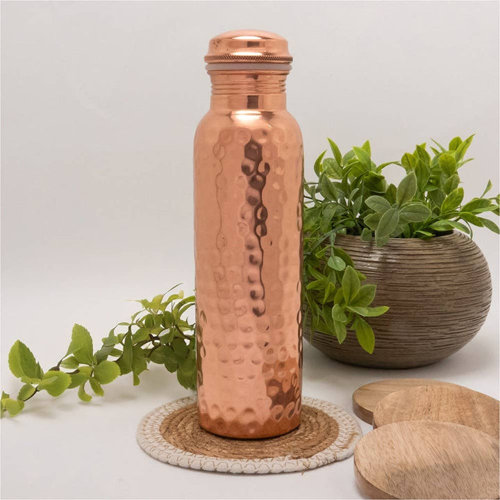 Ren kobber vandflaske hamret poleret ± 750 ml