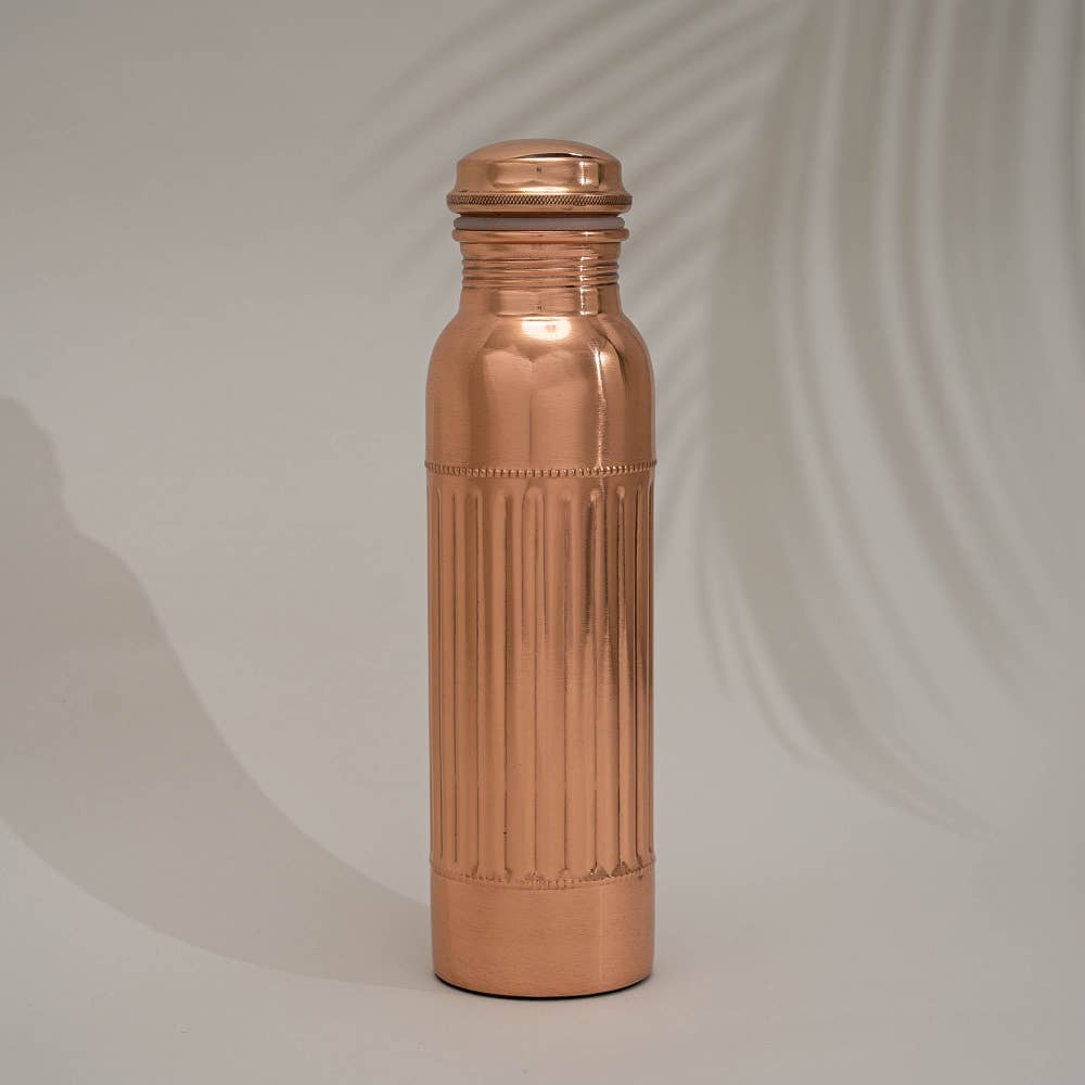 Ren kobber Vandflaske Dot Lining ± 950 ml (tung) - Gave Ide fra Ayurveda Specialist B.V. hos The Prince Webshop