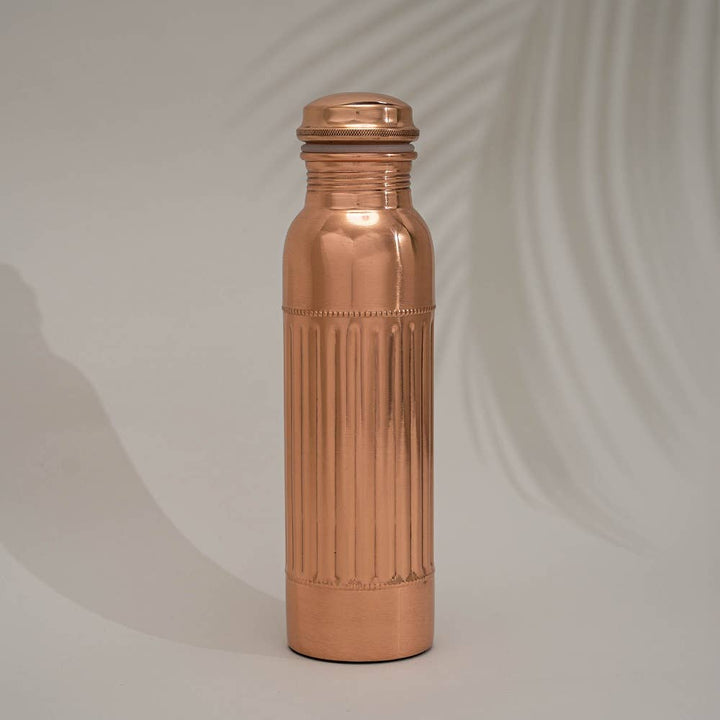 Ren kobber Vandflaske Dot Lining ± 950 ml (tung) - Gave Ide fra Ayurveda Specialist B.V. hos The Prince Webshop
