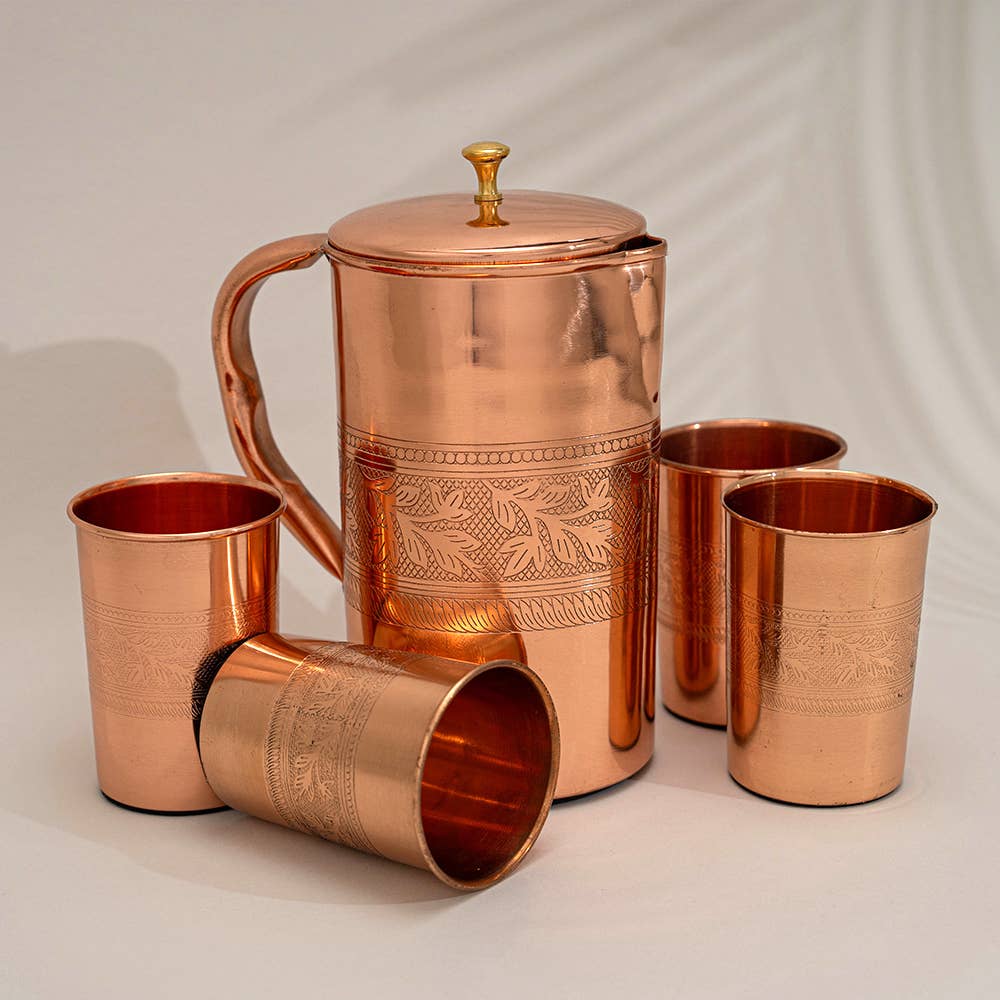 Ren Kobbersæt: Kande (±1,5 l) + 4 Krus Blomsterkant