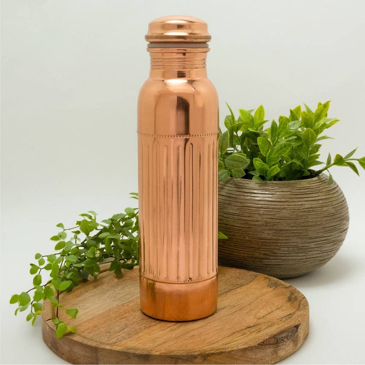 Ren kobber Vandflaske Dot Lining ± 950 ml (tung) - Gave Ide fra Ayurveda Specialist B.V. hos The Prince Webshop