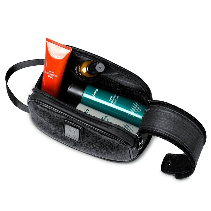 Stor rejsetaske til toiletartikler med magnetlås - 2 farver