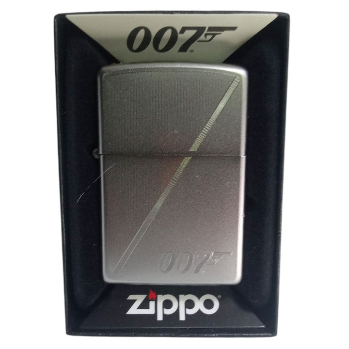 Zippo Lighter James Bond 007 Diagonal Sølv Satin - Zippo Lighter fra Zippo hos The Prince Webshop