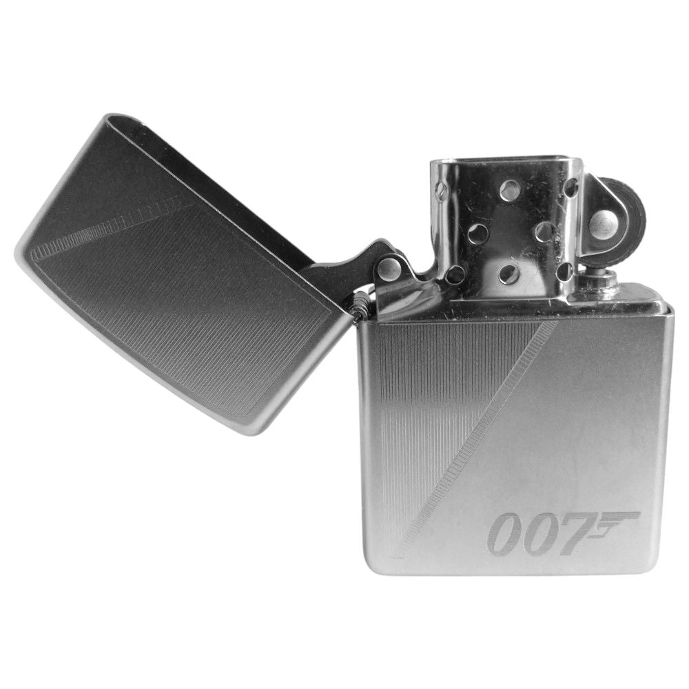 Zippo Lighter James Bond 007 Diagonal Sølv Satin - Zippo Lighter fra Zippo hos The Prince Webshop
