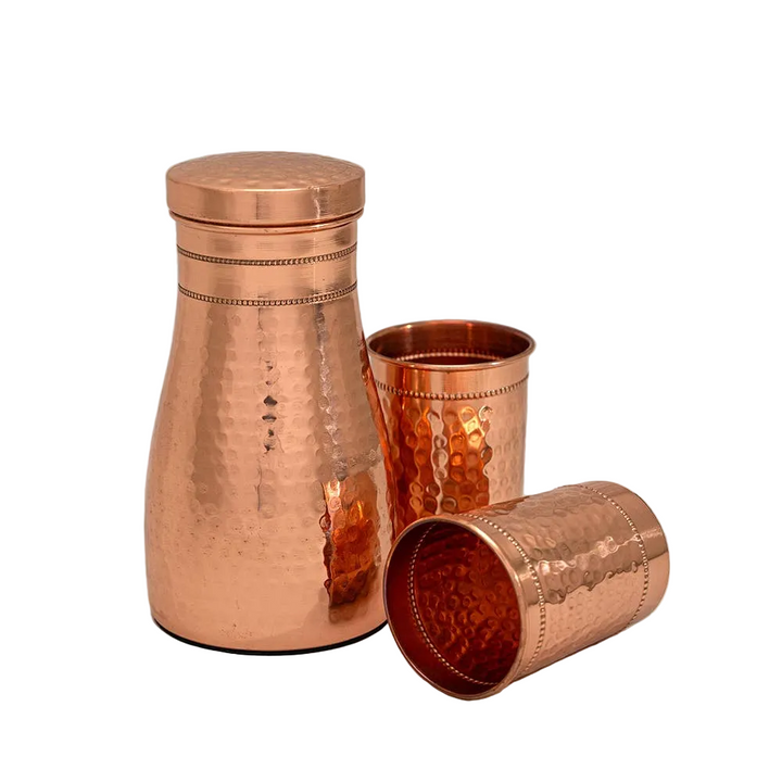 Ren kobbersæt af karaffel med 2 hamrede kopper + kande950 ml