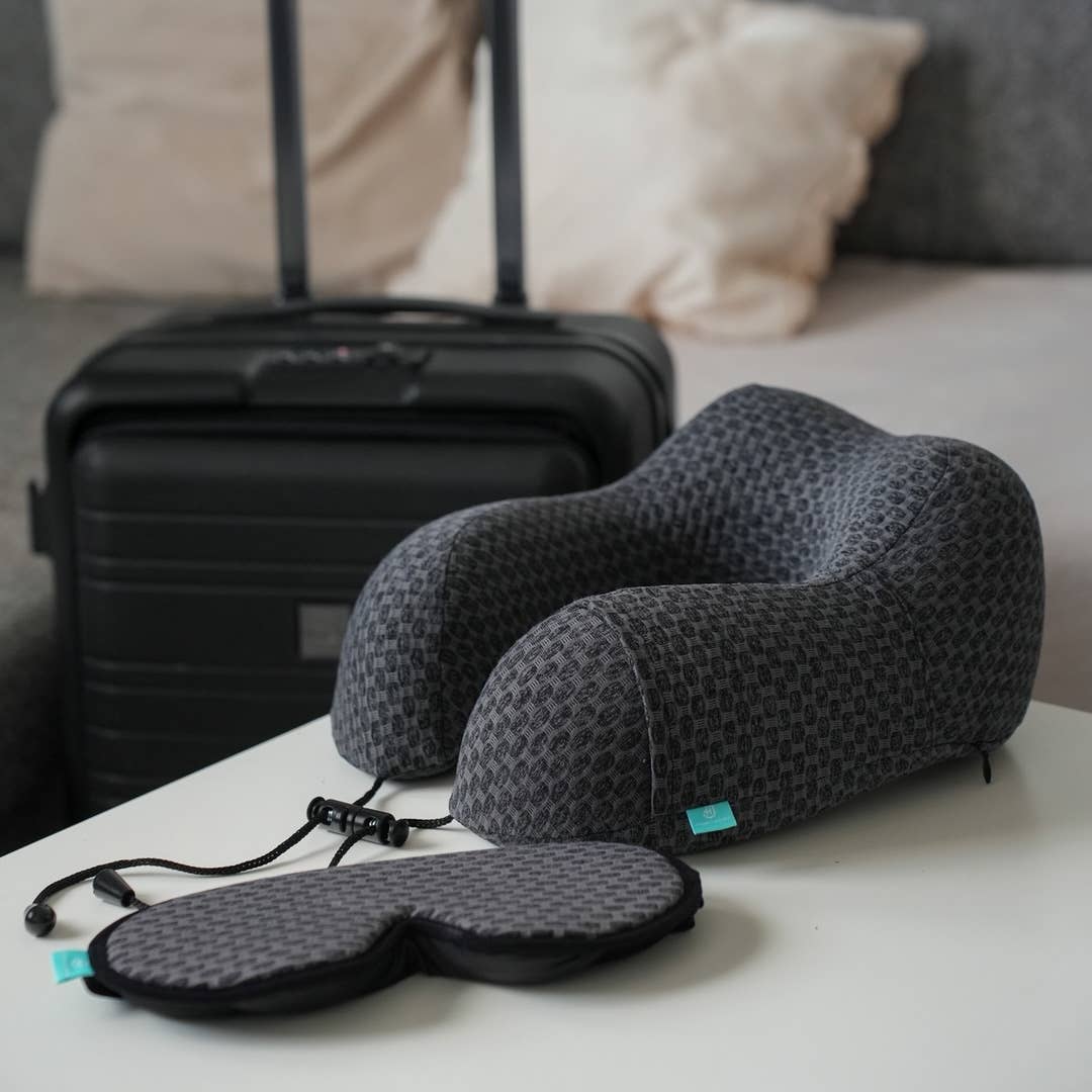 James Hawk - Travel Pillow