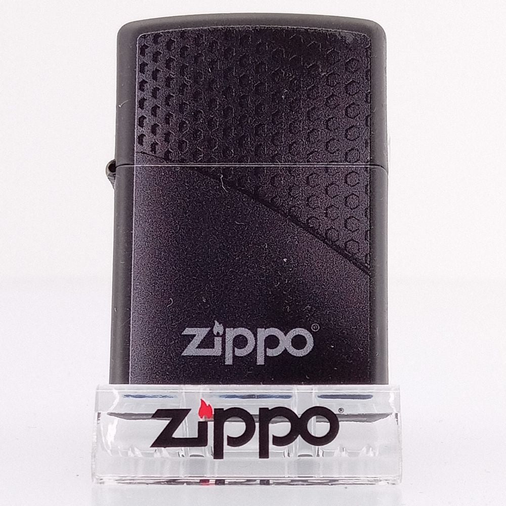 Zippo 60005297 Black Hexagon Design Lighter - Zippo Lighter fra Zippo hos The Prince Webshop