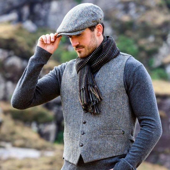 Mucros Tweed No. 1 Herringbone Waistcoat - Grå Vest - Vest fra Mucros Weavers Killarney hos The Prince Webshop