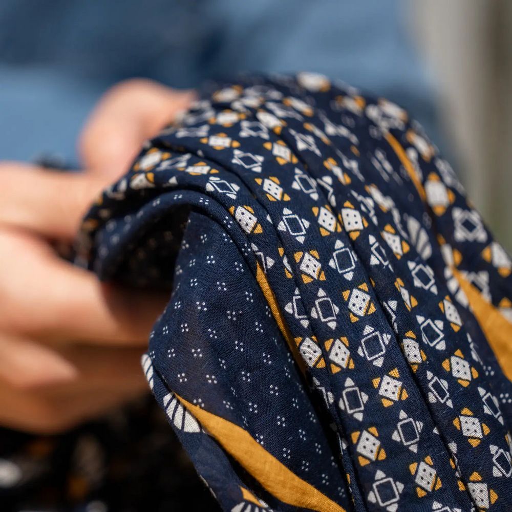 Cotton Scarf Aztec Pattern - Tørklæde i Øko Bomuld - Halstørklæde fra Billybelt hos The Prince Webshop