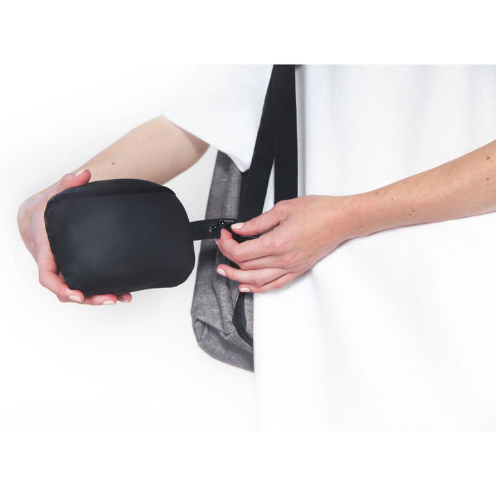 BANALE NECK PILLOW - rejse nakke pude i 2 farver - Rejse Tilbehør fra Banale hos The Prince Webshop